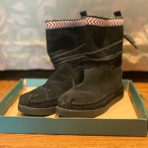 TOMS boots